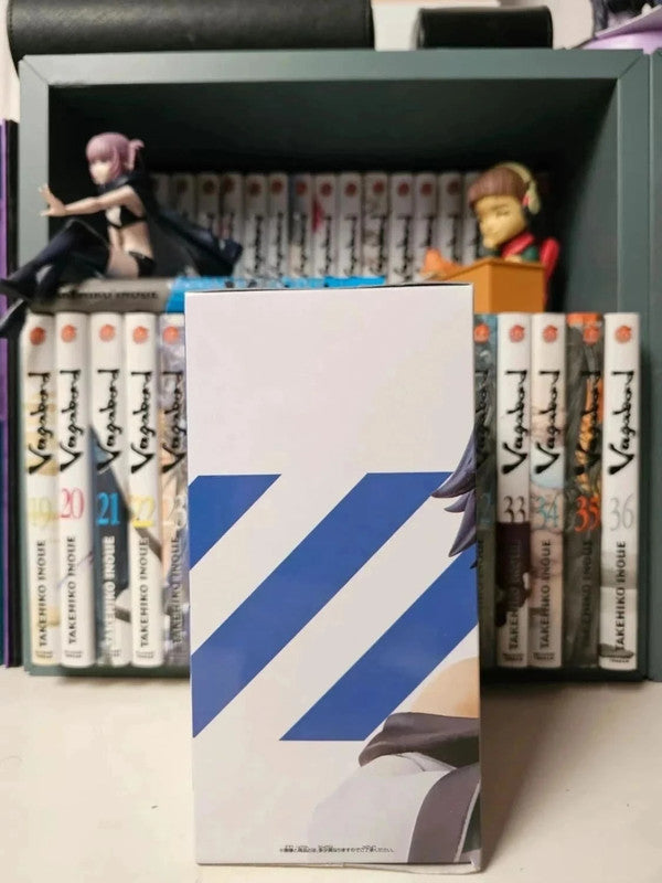 Figurine Ming Ming Li
: Shy