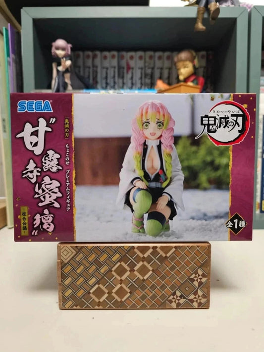 Figurine Mitsuri Kanroji Perching : Demon Slayer Kimetsu no Yaiba