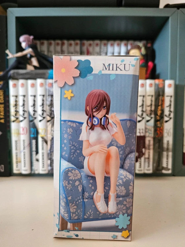 Figurine Miku Nakano Perching : The Quintessential Quintuplets