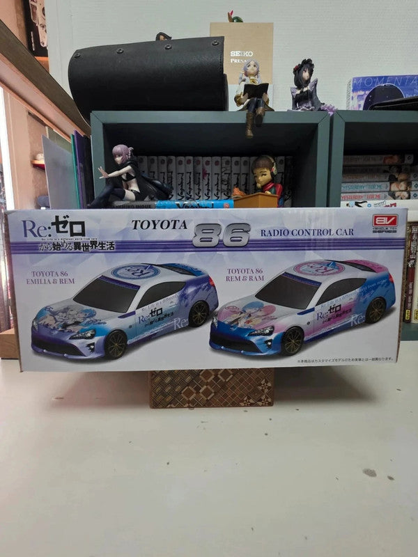 Toyota 86 Radio Control Cars Rem et Ram 
Anime/licence: Re Zero Starting Life in Another World Fig