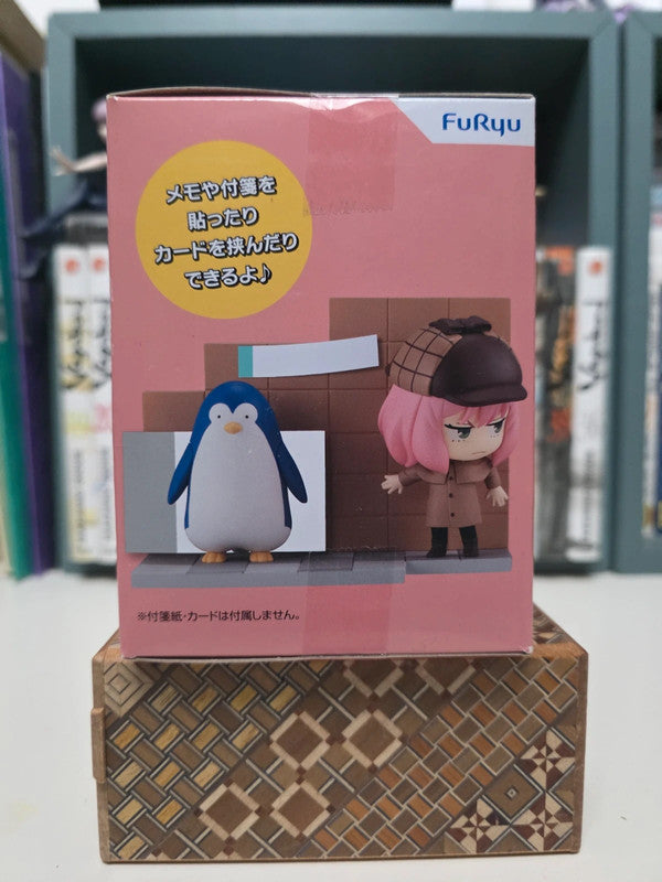 Figurine Hold Mini Anya Forger & Penguin
: Spy x Family
