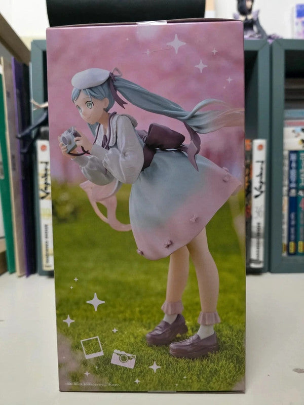 Figurine Hatsune Miku Holiday Memories "camera"
