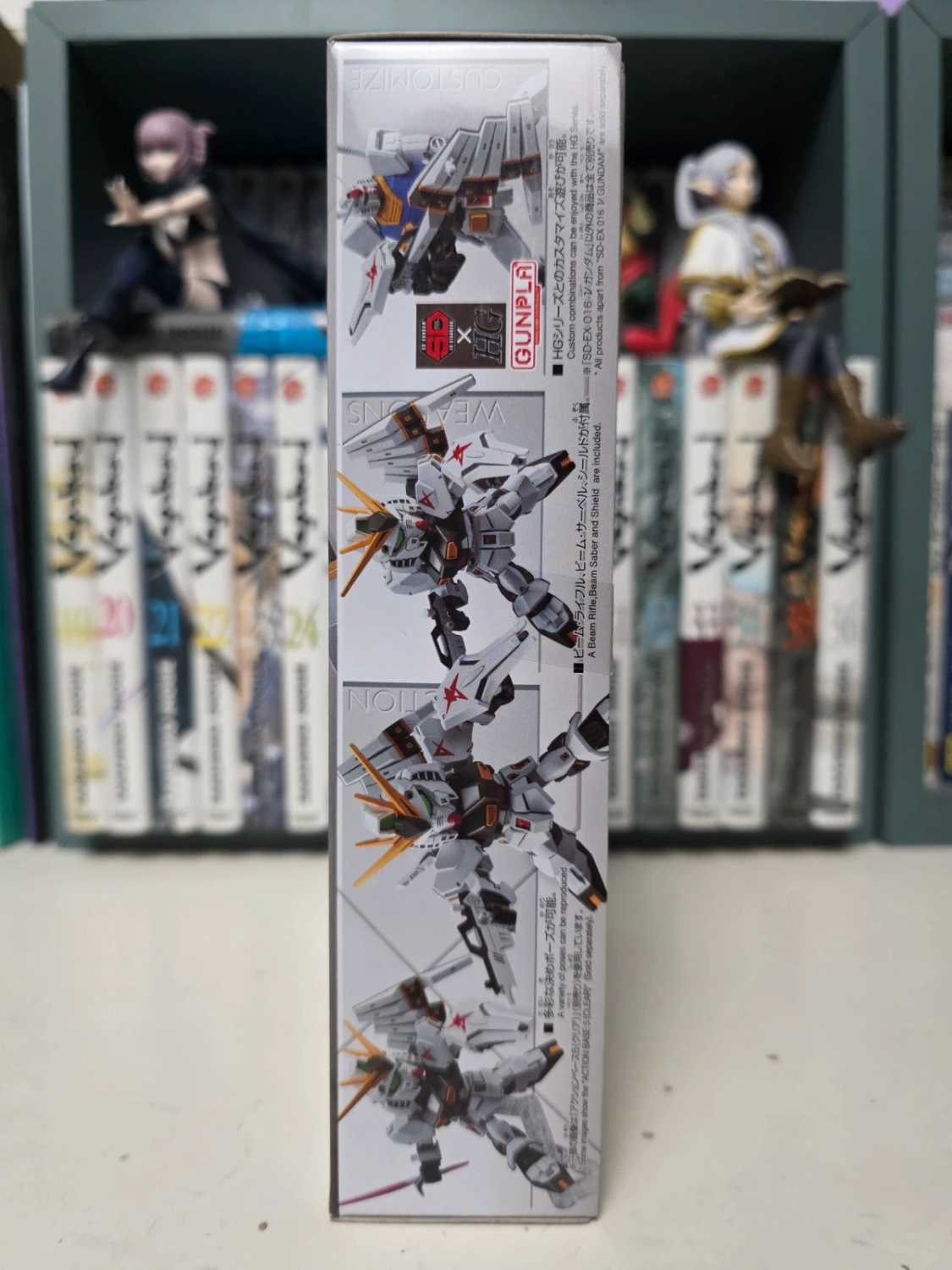 Figurine RX-93 ν Gundam SD Gundam EX-Standard – Mobile Suit Gundam: Char's Counterattack